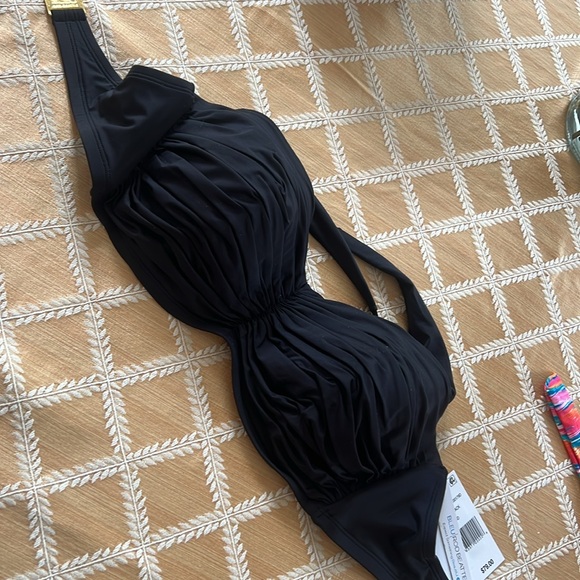 3 34DD bikini swimwear tops. Never worn, new with tags - Picture 3 of 6